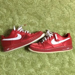 Air Force XXV 2006 Valentine Red/White Size 10.5